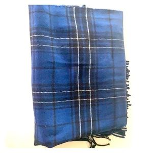 NWOT Gap Blanket Scarf